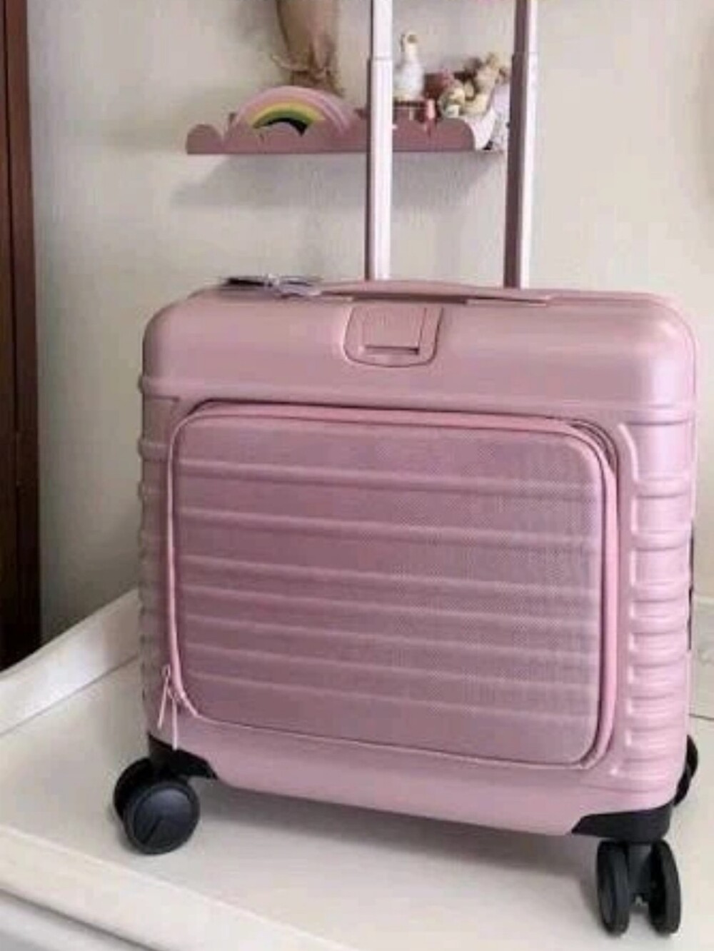 Beis The Mini Roller 18-Inch Hardside Spinner Suitcase Atlas Pink, NEW